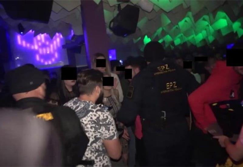 VIDEO Hrvatska: U noćnom baru zatečen mladić zaražen koronom